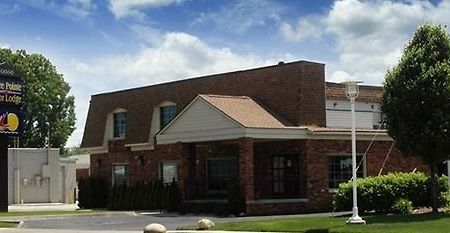 Shore Pointe Motor Lodge Of St Clair Shores Roseville Ngoại thất bức ảnh