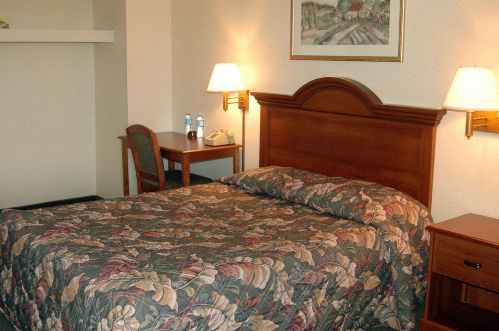 Shore Pointe Motor Lodge Of St Clair Shores Roseville Ngoại thất bức ảnh